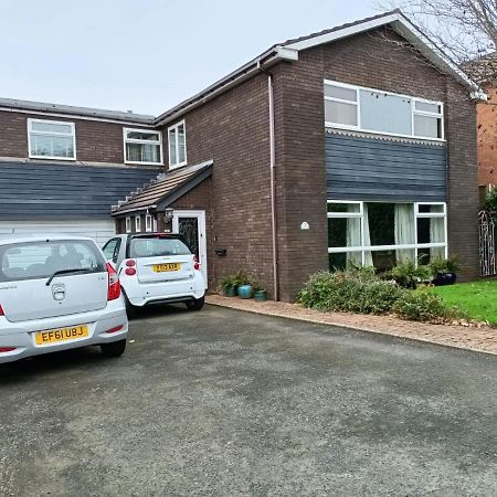 Hotel 5 Ravenhurst Drive Walsall Dış mekan fotoğraf