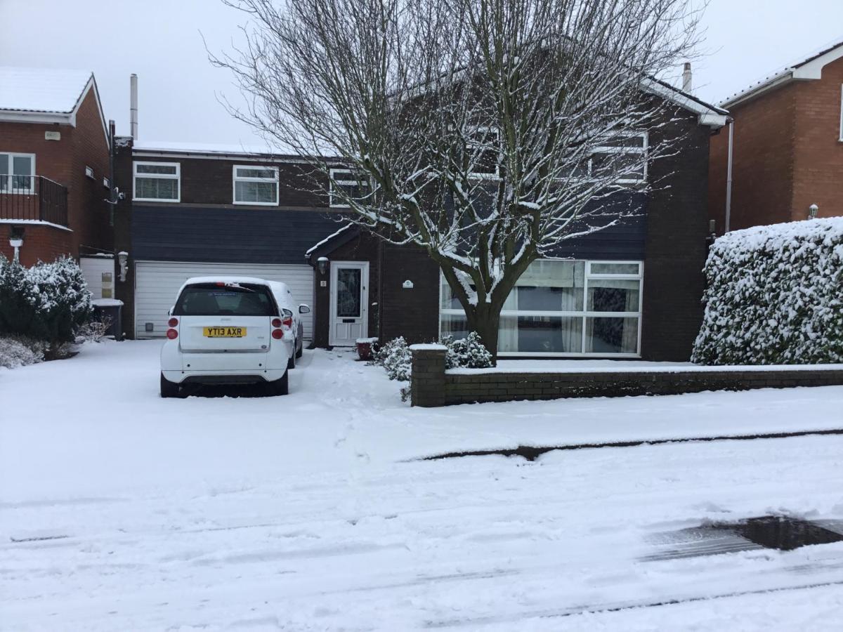 Hotel 5 Ravenhurst Drive Walsall Dış mekan fotoğraf